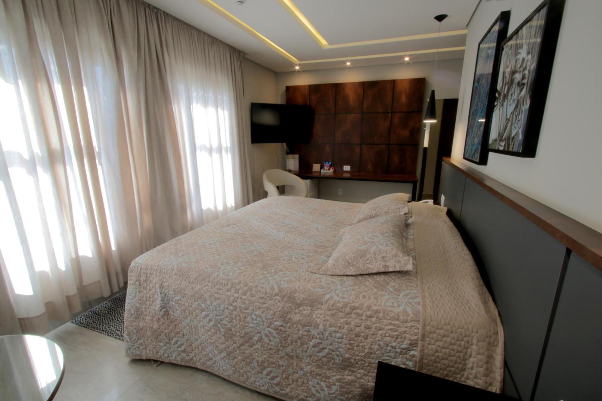 Adria Premium Hotel Guarapuava Esterno foto