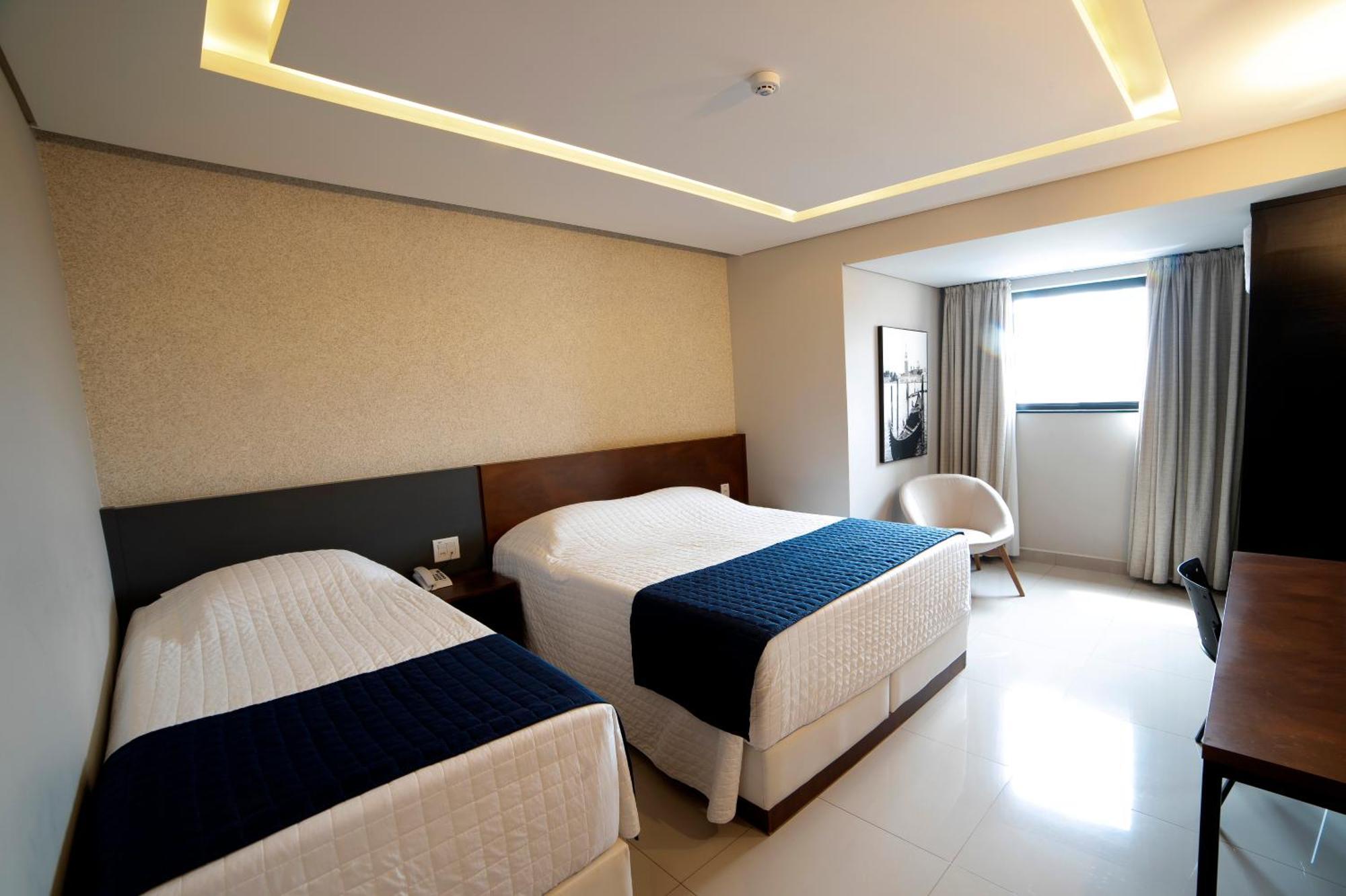 Adria Premium Hotel Guarapuava Esterno foto