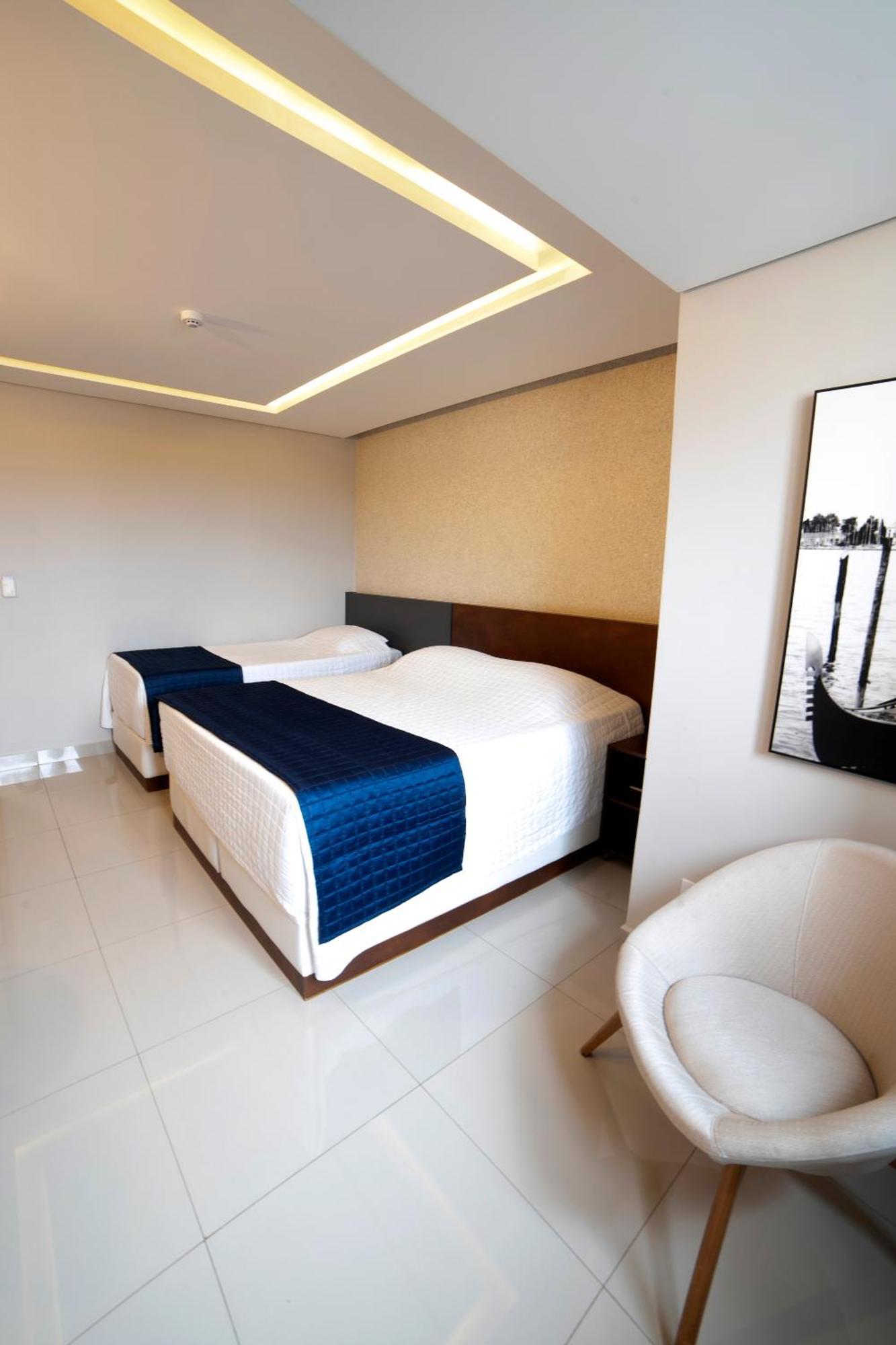 Adria Premium Hotel Guarapuava Esterno foto